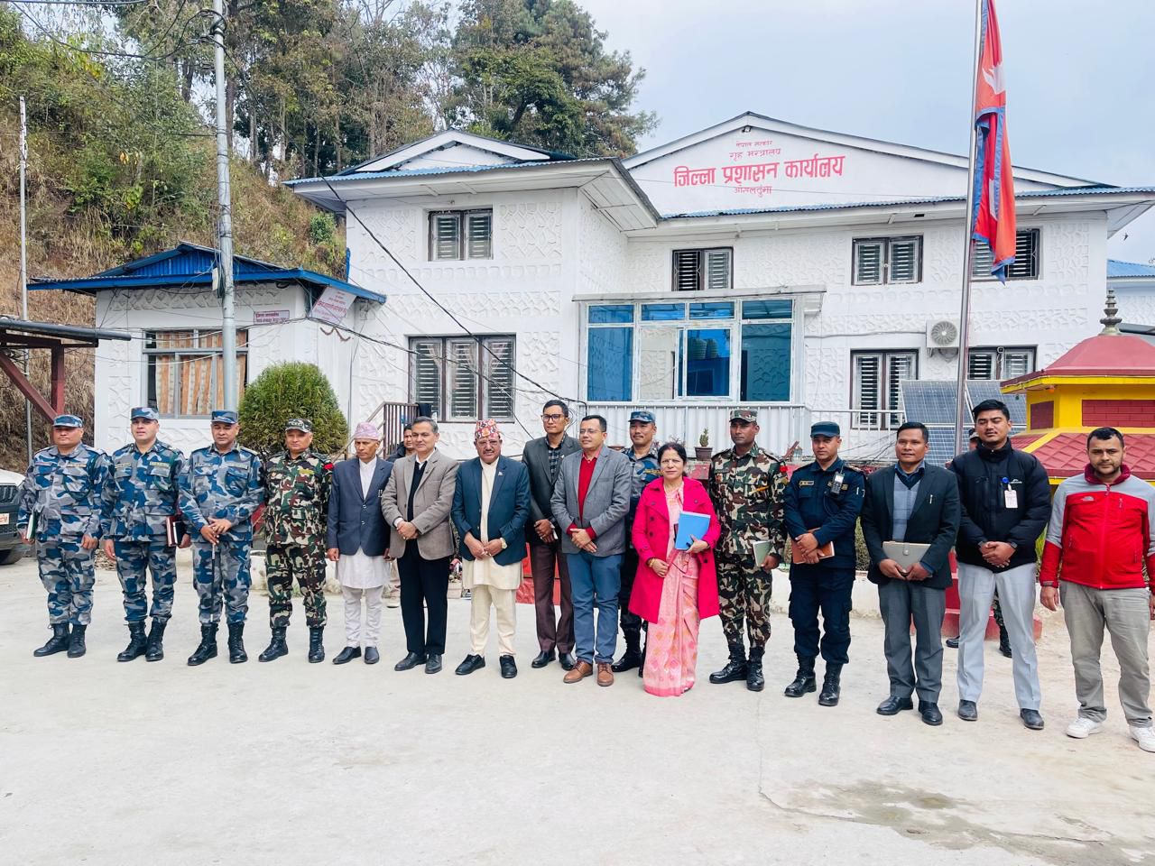 <span class='c1'>गृहमन्त्रीले भने : ‘निर्वाचनमा सुरक्षा मजबुद</span> <span class='c2'>छ, ढुक्क भएर मतदान गर्नुस्’</span>