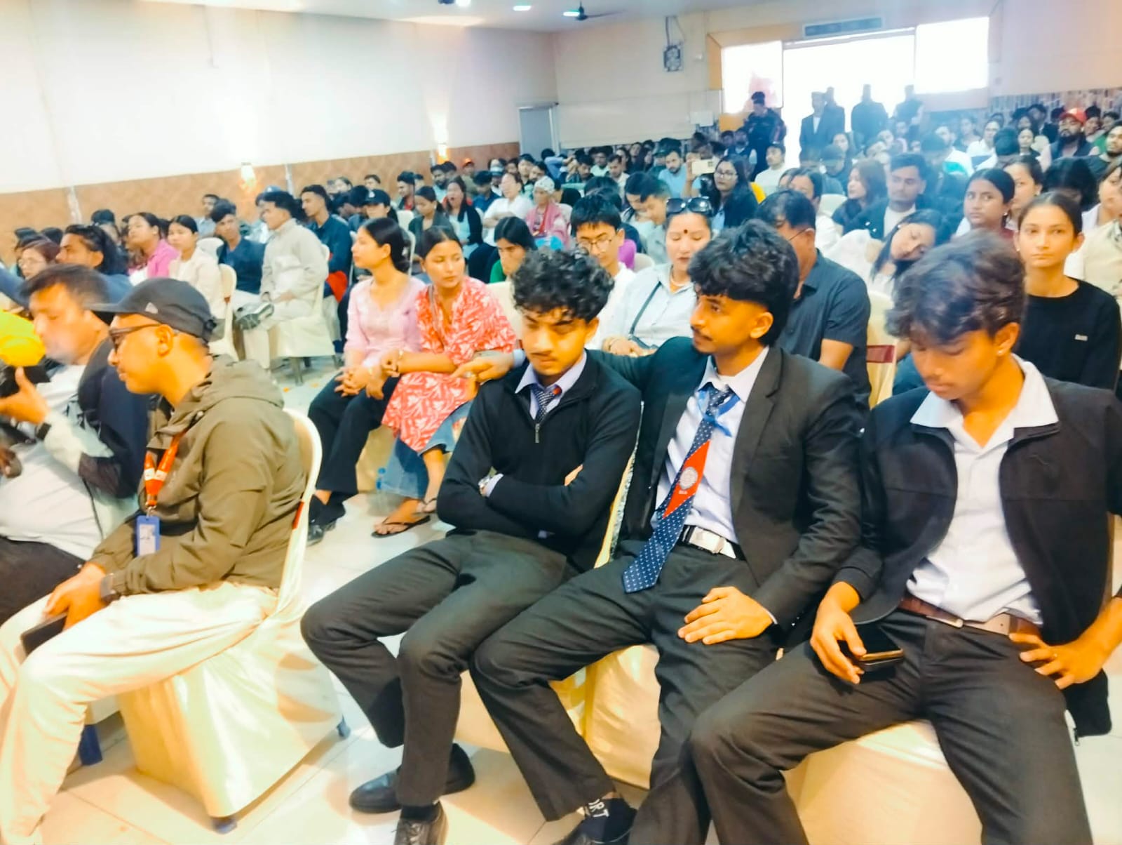 <span class='c1'>अझै निष्पक्ष निर्वाचनको वातावरण</span> <span class='c2'>बनेको छैन : ओली</span>