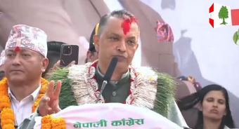 <span class='c1'>फोहोर राजनीति सफा गर्दै ८२–८७ लाई</span> <span class='c2'>स्वर्णिमकाल बनाउँछौं : गगन थापा</span>