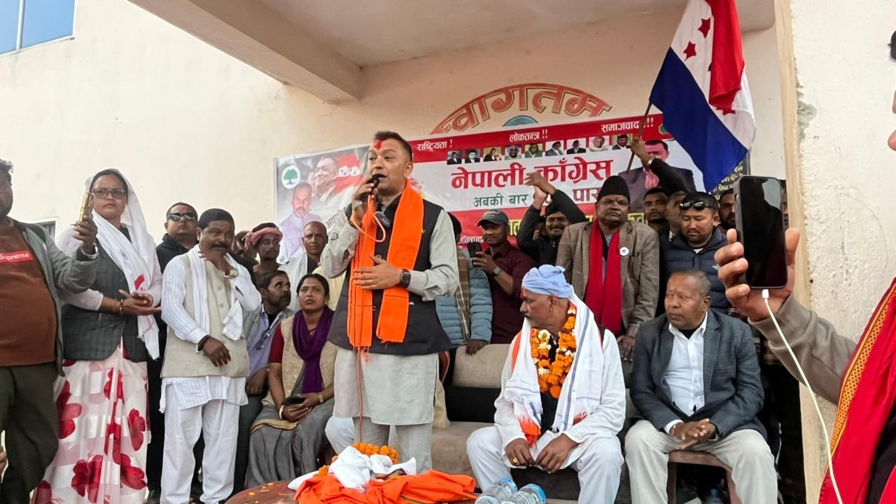 <span class='c1'>चुनावबाट कुनै प्रकारले पछाडि फर्कन</span> <span class='c2'>मिल्दैन : गगन थापा</span>