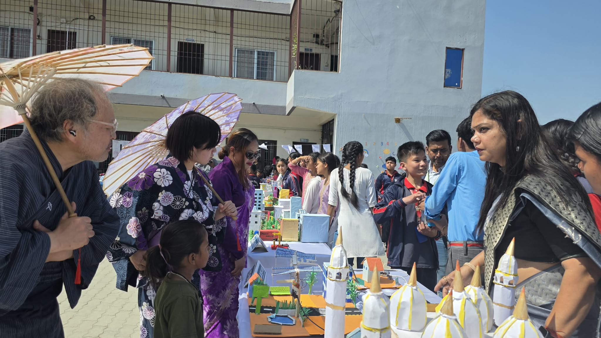 <span class='c1'>विराटनगरको युमि स्कुलका</span> <span class='c2'>विद्यार्थीहरुको विज्ञान प्रदर्शनी</span>