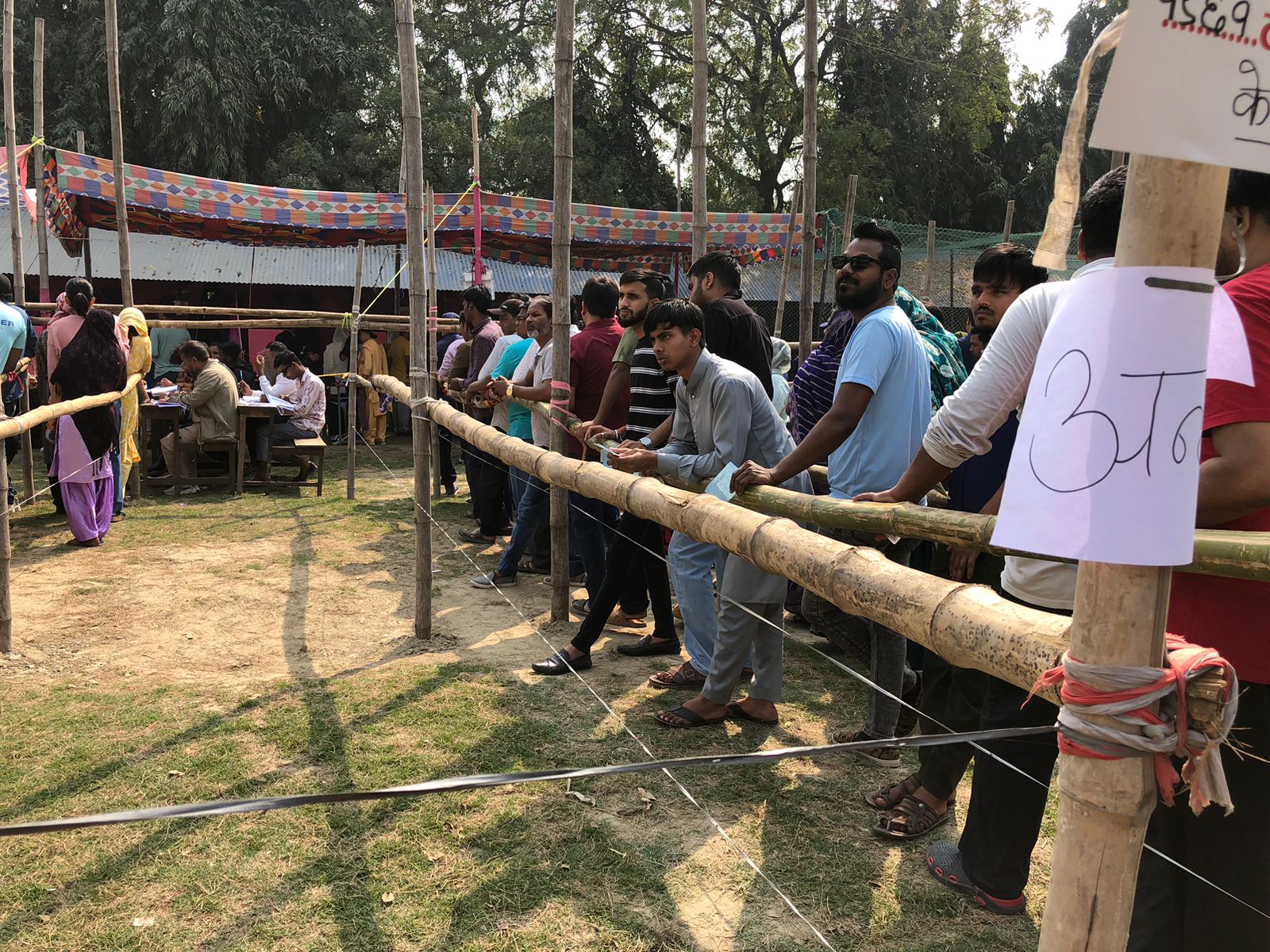 <span class='c1'>मोरङमा दिउँसो २ बजेसम्म</span> <span class='c2'>३२ प्रतिशत मतदान</span>