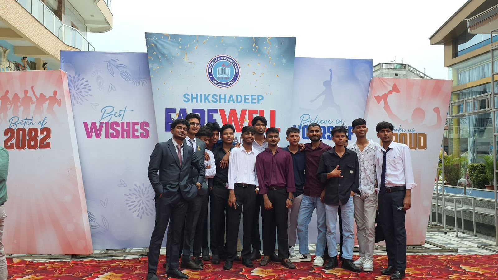 <span class='c1'>विराटनगरको शिक्षादीप कलेजद्धारा  कक्षा</span> <span class='c2'>१२ का  विद्यार्थीको विदाई</span>