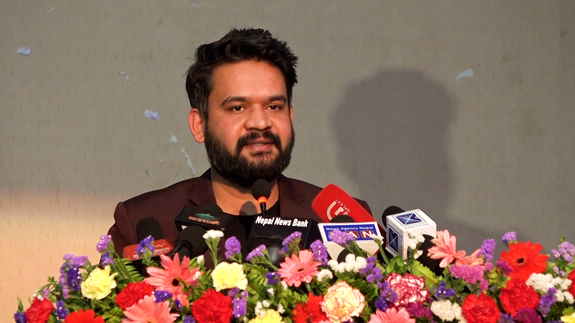 <span class='c1'>बालेनले कटाए १३ हजार</span> <span class='c2'>भन्दा बढी मत</span>