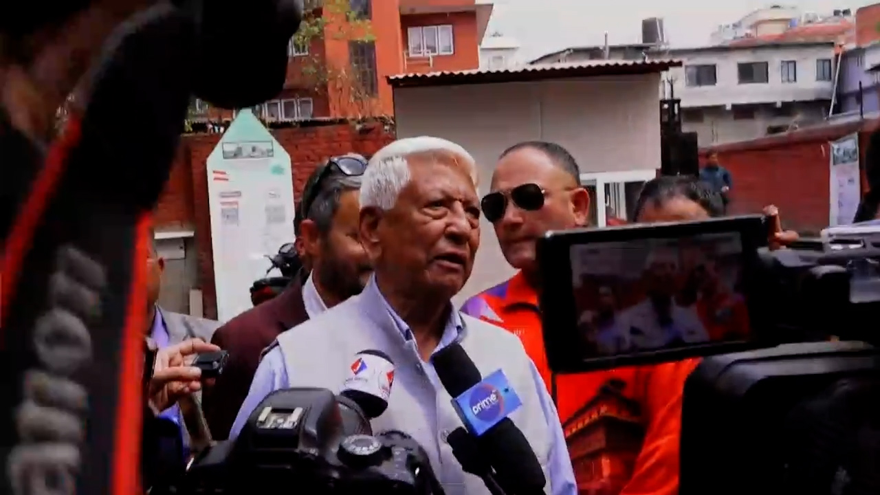 <span class='c1'>मैदानमा आएको क्याप्टेनले जिम्मेवारी छाड्न</span> <span class='c2'>मिल्दैन : अर्जुननरसिंह केसी</span>