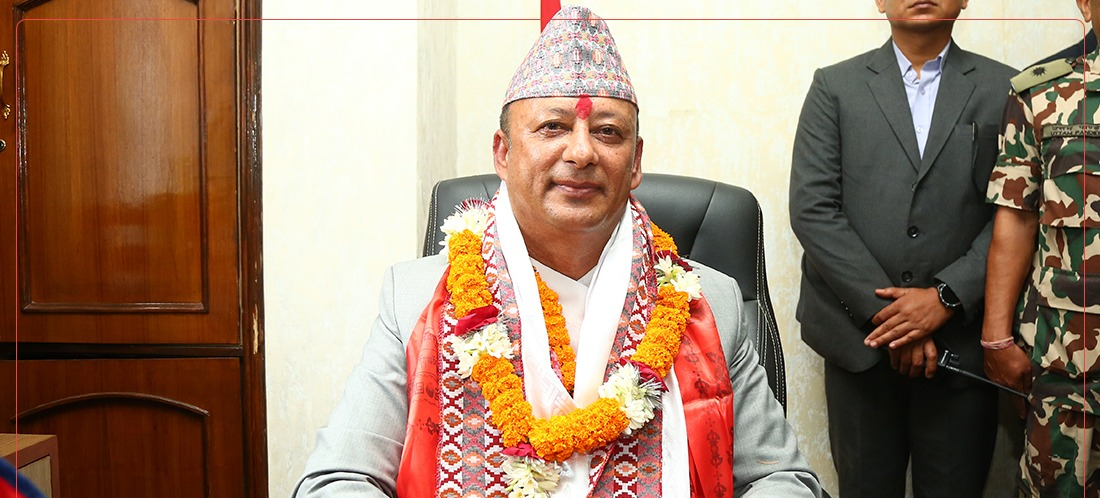 <span class='c1'>कांग्रेस नेता एवं पूर्वमन्त्री</span> <span class='c2'>दीपक खड्का पक्राउ</span>