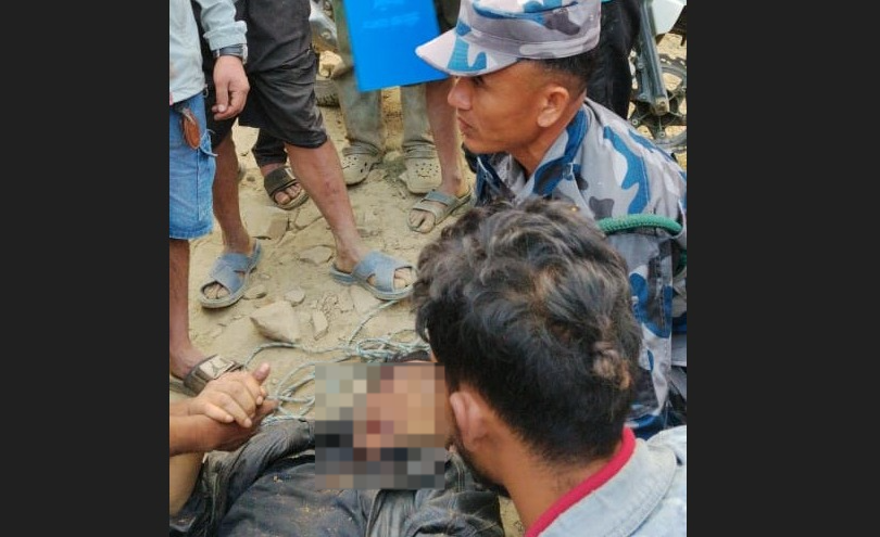 <span class='c1'>खोटाङतर्फ जाँदैगरेको गाडी</span> <span class='c2'>फोक्सिन्टारमा दुर्घटना</span>