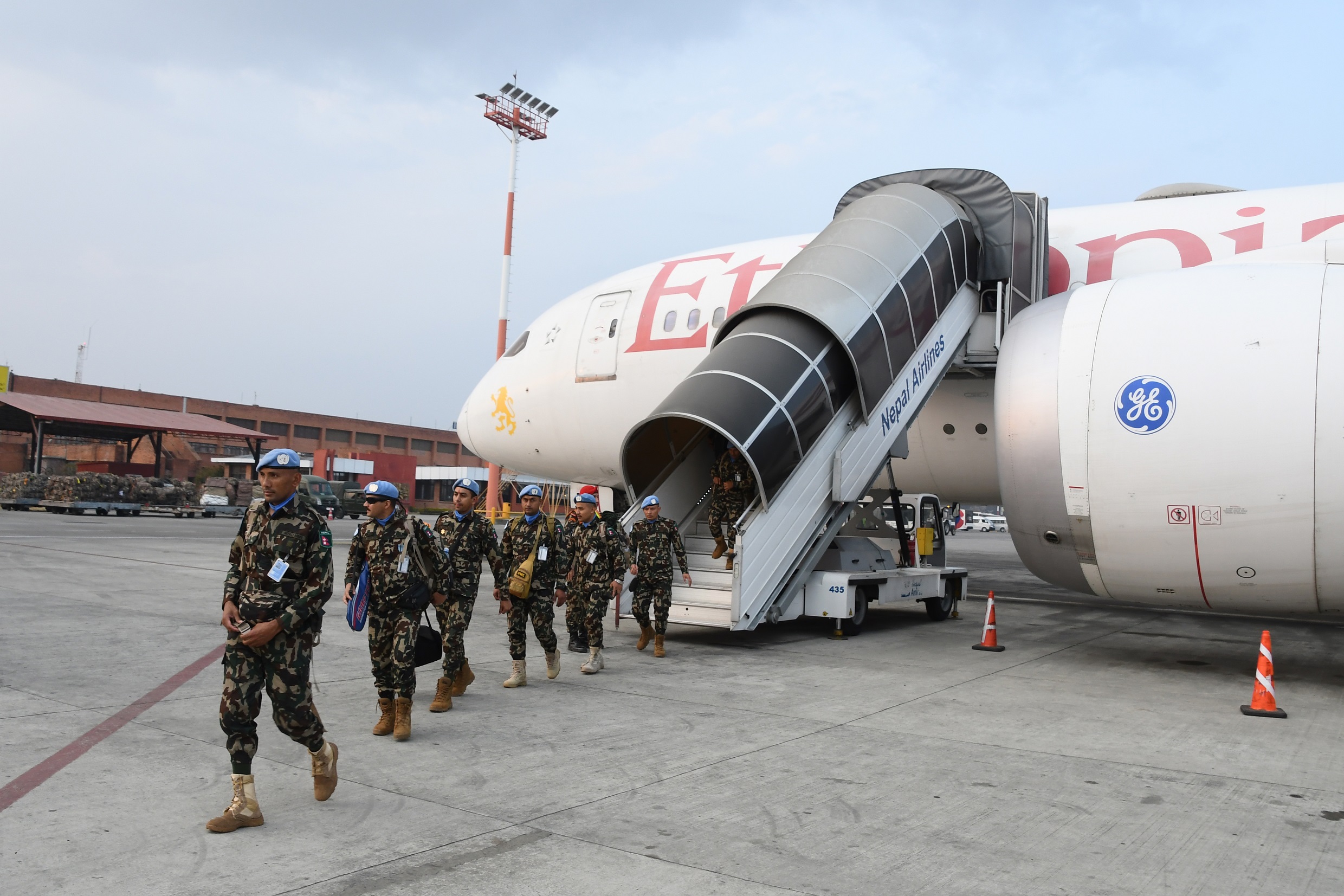 <span class='c1'>कङ्गोस्थित यूएन मिसनमा नेपाली</span> <span class='c2'>शान्ति सैनिकको अदलीबदली</span>