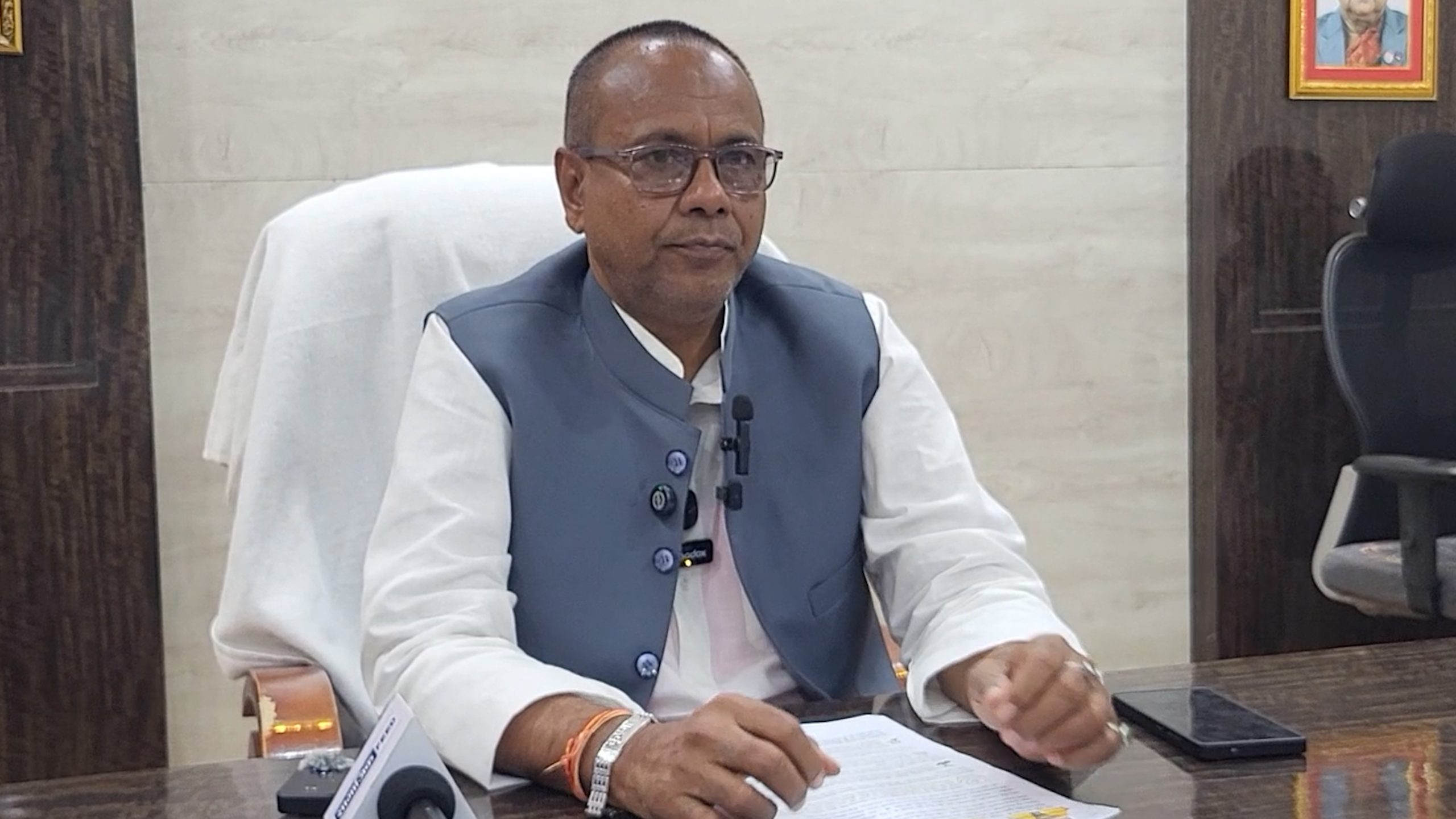 <span class='c1'>मुख्यमन्त्री यादवले सार्वजनिक गरे आफ्नो १००</span> <span class='c2'>दिनमा गरेका ५१ वटा कामहरु</span>