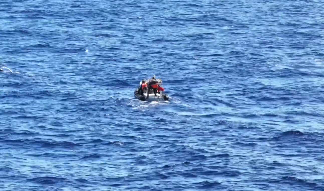 <span class='c1'>चीनले फिलिपिन्सका माछा मार्ने डुङ्गाहरूलाई</span> <span class='c2'>निष्कासित गरेको हो ?</span>