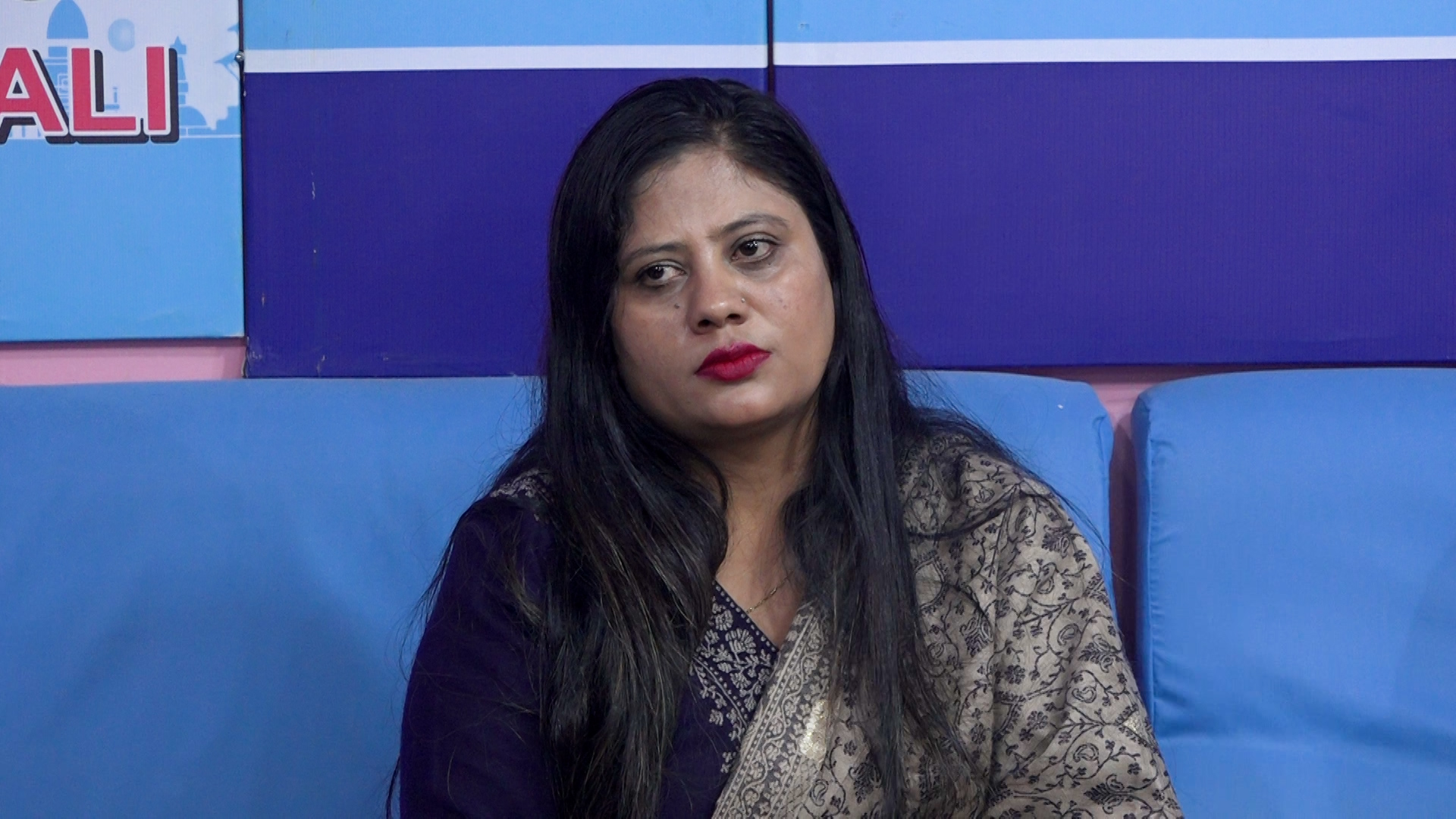 <span class='c1'>महेश बस्नेतलाई कुनै हालतमा उम्किन</span> <span class='c2'>दिनेछैन् : शोभा पाठक</span>