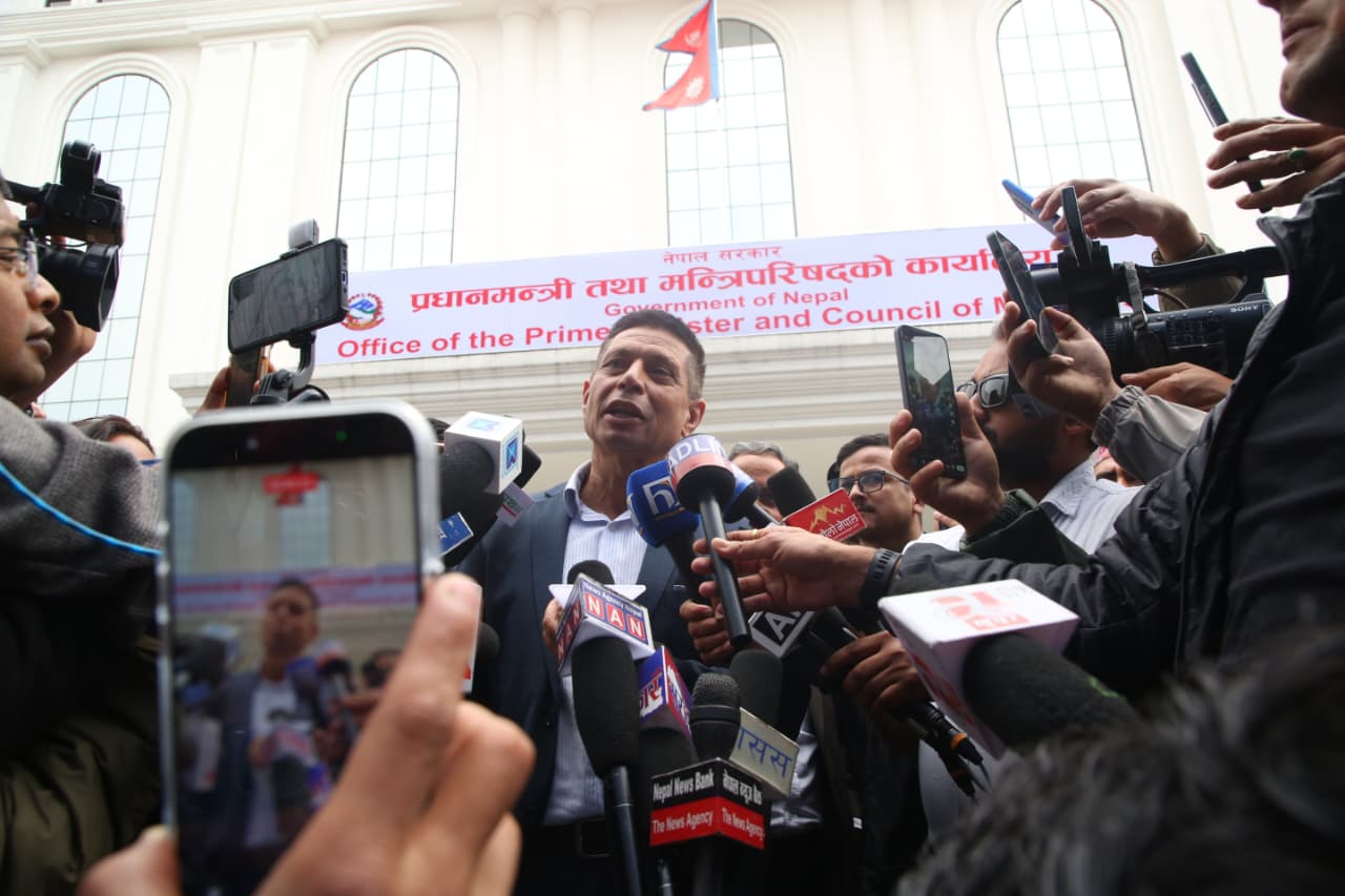 <span class='c1'>कार्की आयोगले प्रतिवेदन बुझाउँदै भन्यो : ‘आवश्यक</span> <span class='c2'>कारबाही वा पुरस्कृत गर्ने काम सरकारको हो’</span>