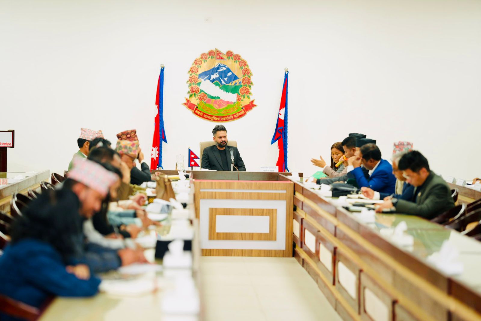 <span class='c1'>सांसदहरूले आ–आफ्ना क्षेत्रका समस्या राख्दै</span> <span class='c2'>प्रधानमन्त्रीलाई भने– समाधानमा जोड दिनुहोस्</span>