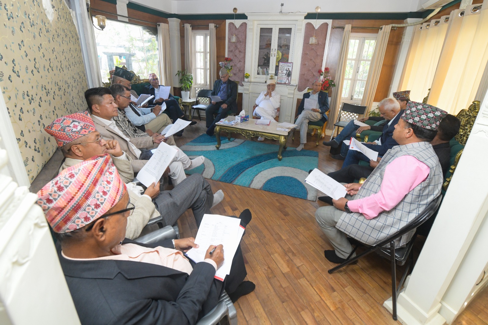 <span class='c1'>एमालेले समानुपातिक सांसदको</span> <span class='c2'>नाम टुंग्यायो</span>