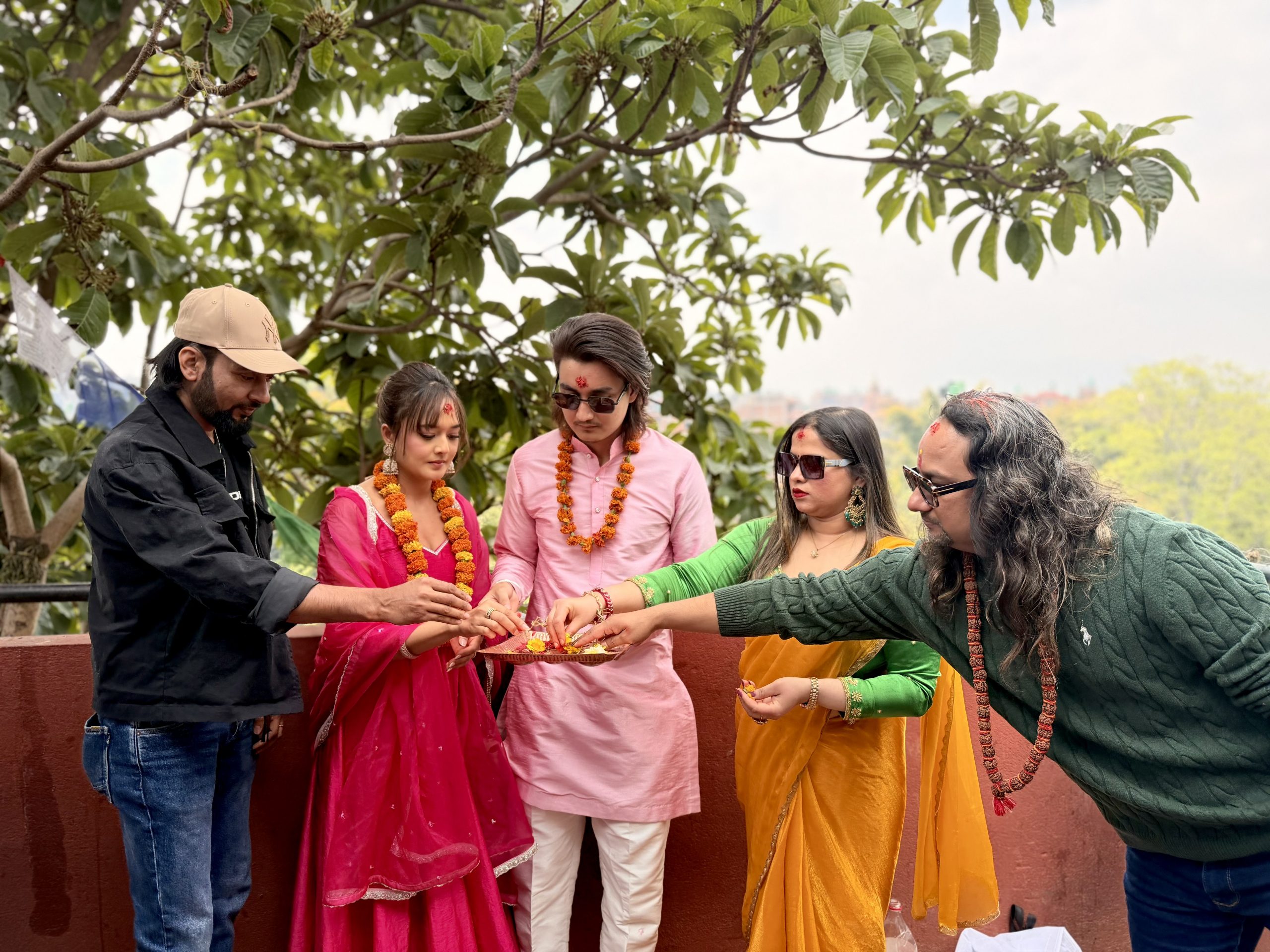 <span class='c1'>चलचित्र ‘बेहुली’ को शुभ मुहूर्त</span> <span class='c2'>सम्पन्न, आगामी तीजमा प्रदर्शन हुने</span>