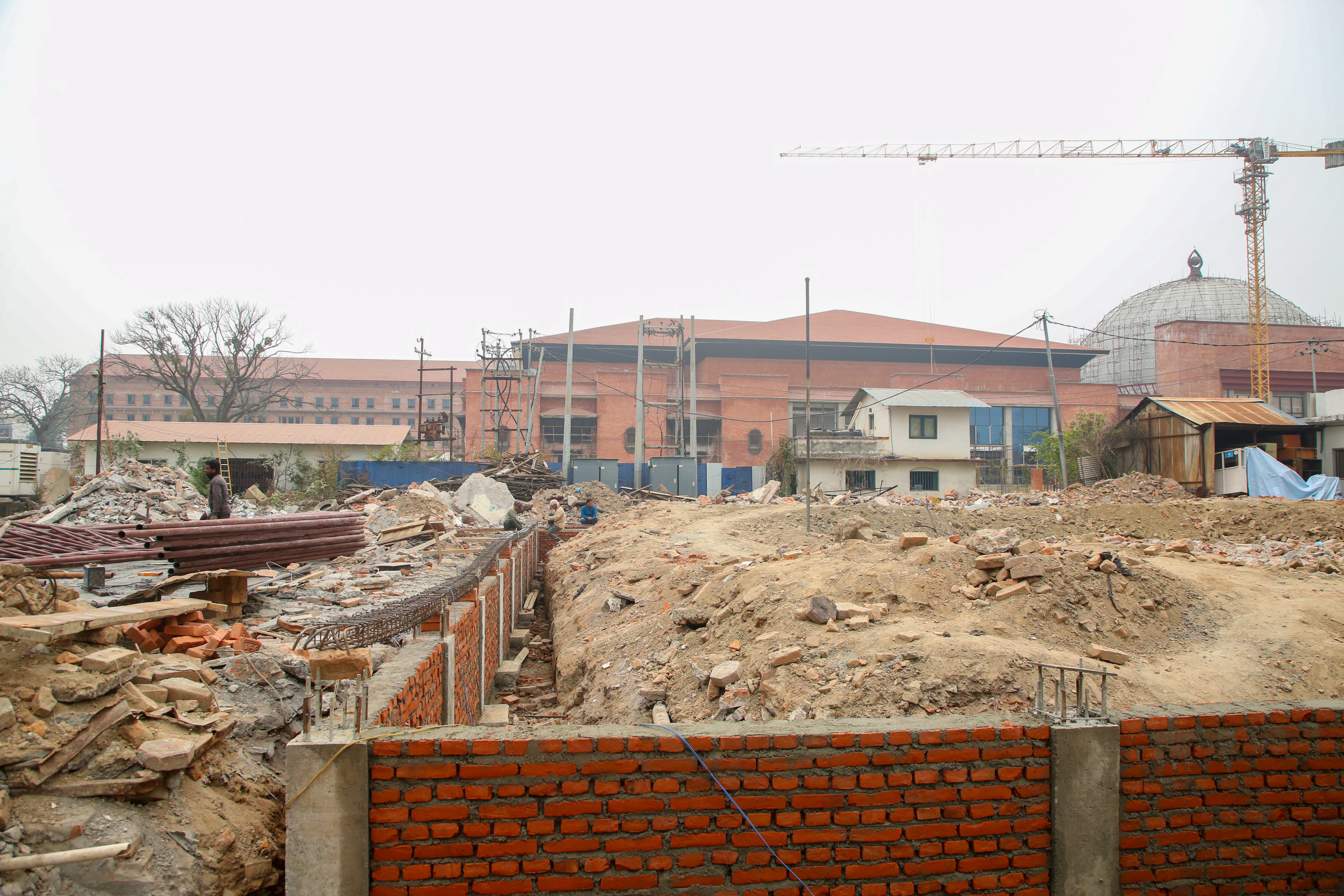 <span class='c1'>नयाँ सांसद तयार, नयाँ संसद्</span> <span class='c2'>भवन निर्माण अझै अधुरो</span>