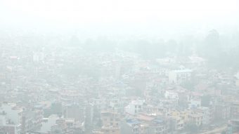 <span class='c1'>काठमाडौं उपत्यकासहित देशका प्रमुख</span> <span class='c2'>शहरहरूमा वायु प्रदूषण उच्च</span>