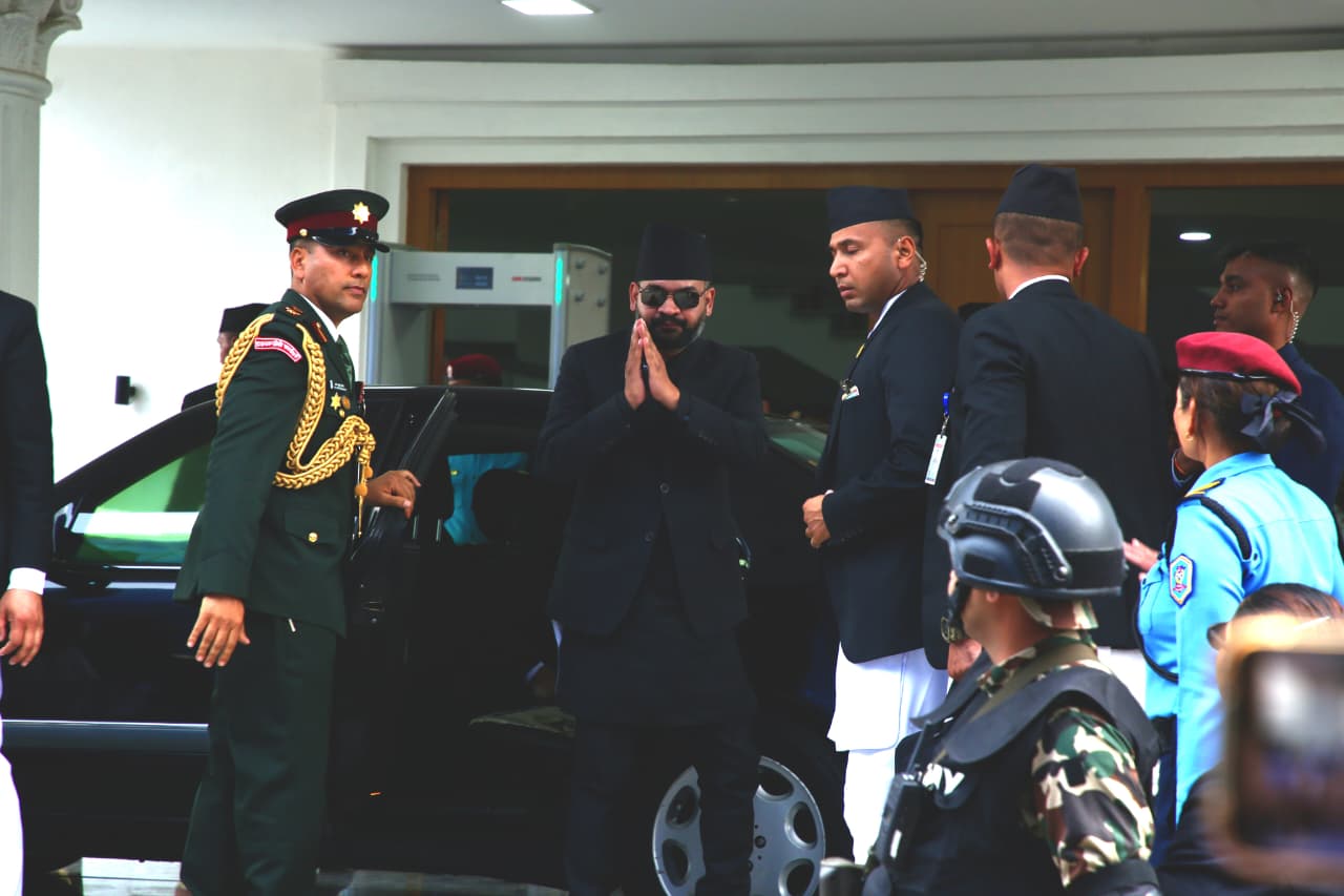 <span class='c1'>नयाँ सरकार गठन : कोशीले पायो</span> <span class='c2'>प्रधानमन्त्री, वाग्मतीबाट मात्रै पाँच मन्त्री</span>