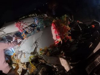 <span class='c1'>पर्सामा जन्ती बोकेको कार दुर्घटना</span> <span class='c2'>: चालकको मृत्यु, एक घाइते</span>