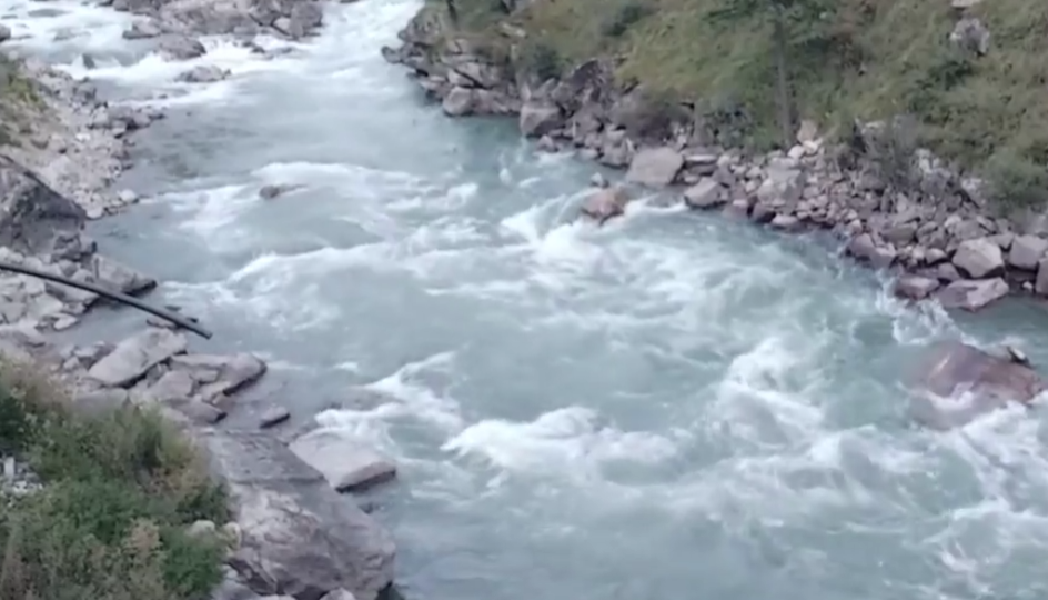 <span class='c1'>आज विश्व पानी</span> <span class='c2'>दिवस मनाइँदै</span>