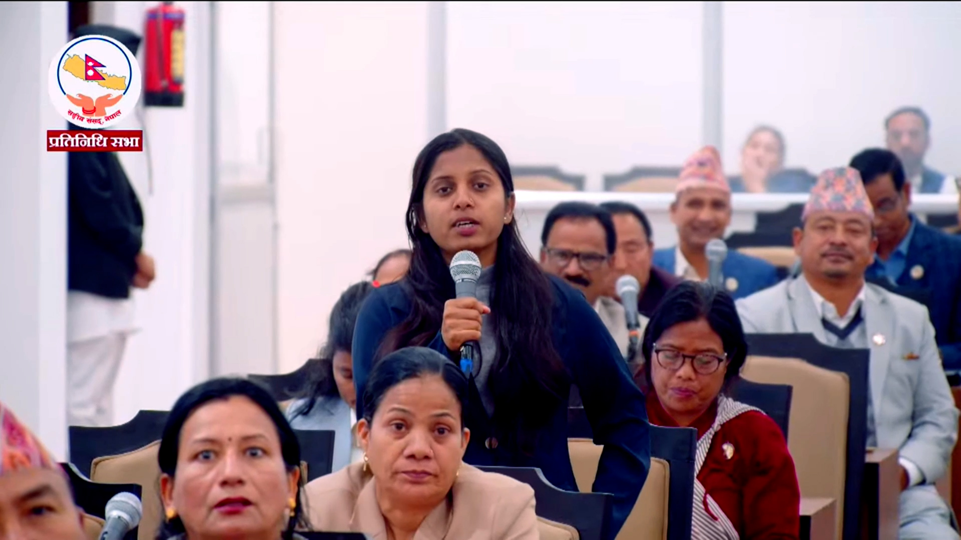 <span class='c1'>रुवी कुमारीद्वारा दाइजो र</span> <span class='c2'>बेरोजगारीको मुद्दामा ध्यानाकर्षण</span>