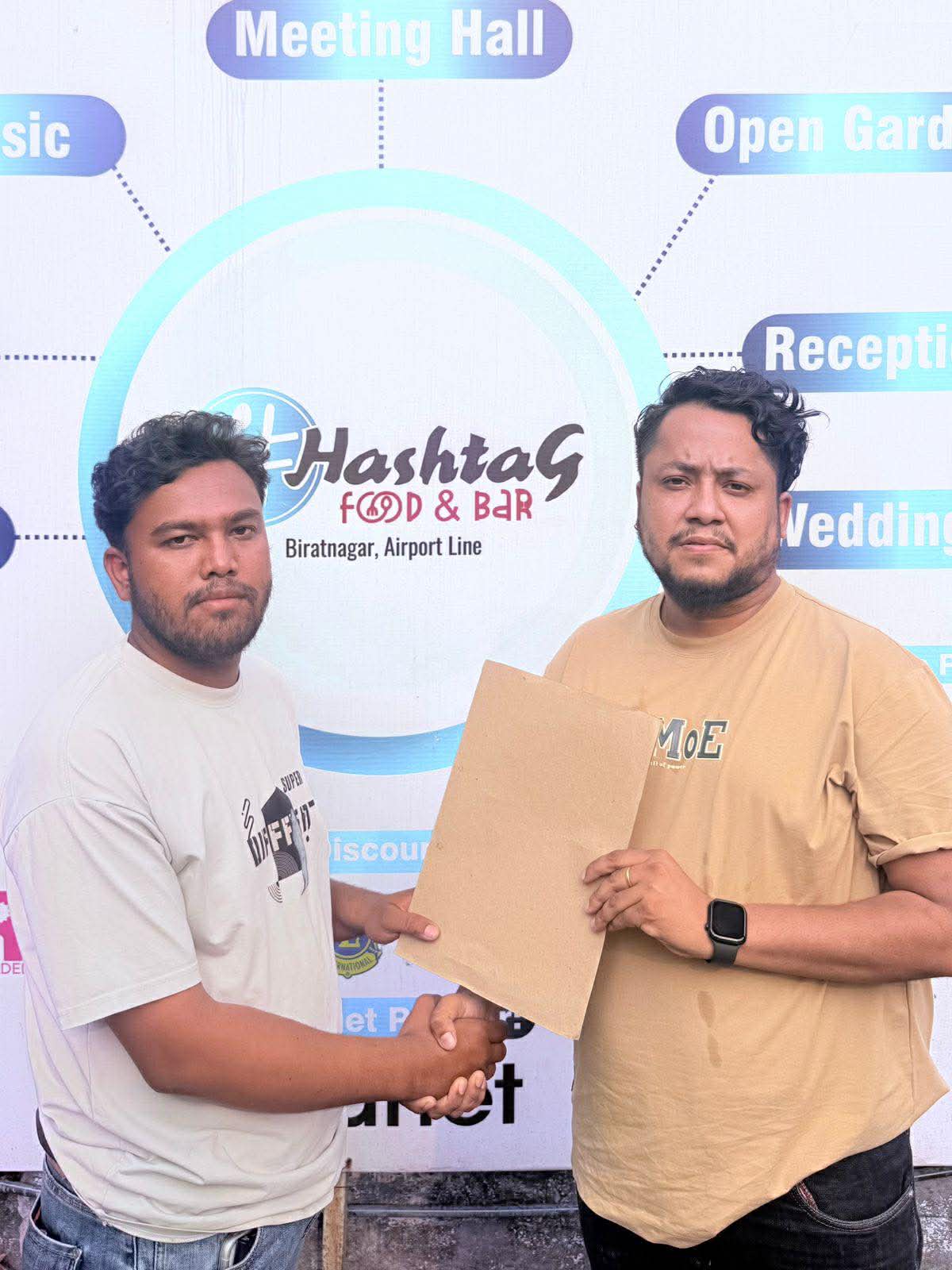 <span class='c1'>ह्यासट्याग रेष्टुरेन्ट नया व्यवस्थापन र</span> <span class='c2'>नाम सहित साथ आउदै</span>