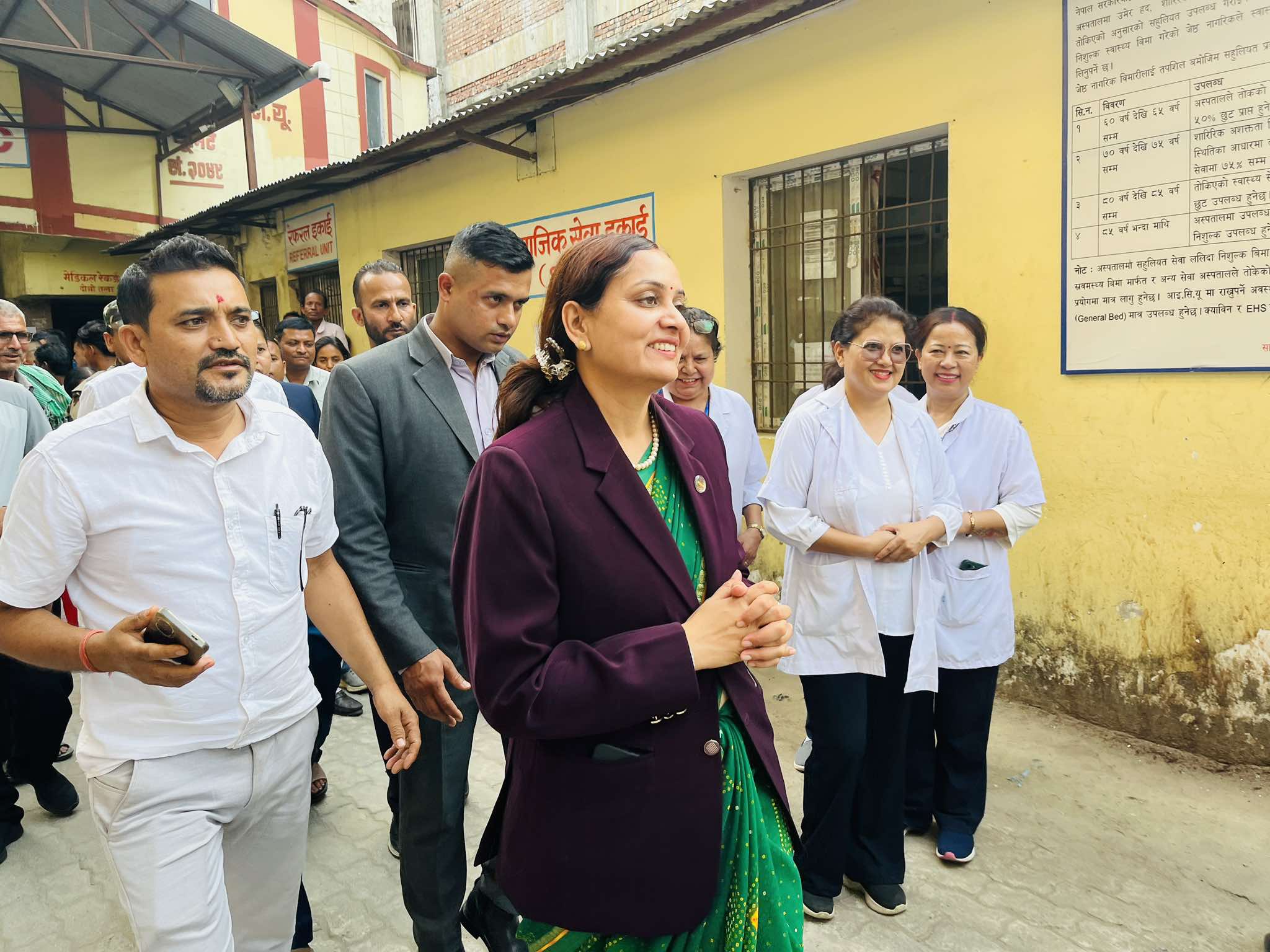 <span class='c1'>कोशी अस्पतालमा मन्त्री मेहताको निरीक्षण,</span> <span class='c2'>सेवा चुस्त बनाउन निर्देशन</span>