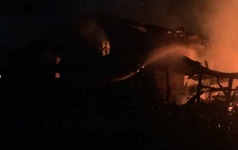 <span class='c1'>उदयपुरको बेल्टार बजारमा आगलागी,</span> <span class='c2'>दुई जनाको मृत्यु</span>