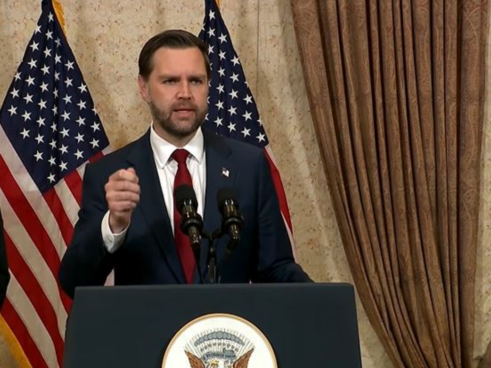 <span class='c1'>अमेरिका र इरानबीच भएको २१ घण्टा लामो</span> <span class='c2'>वार्ता ठोस सहमति बिना नै टुङ्गियो</span>