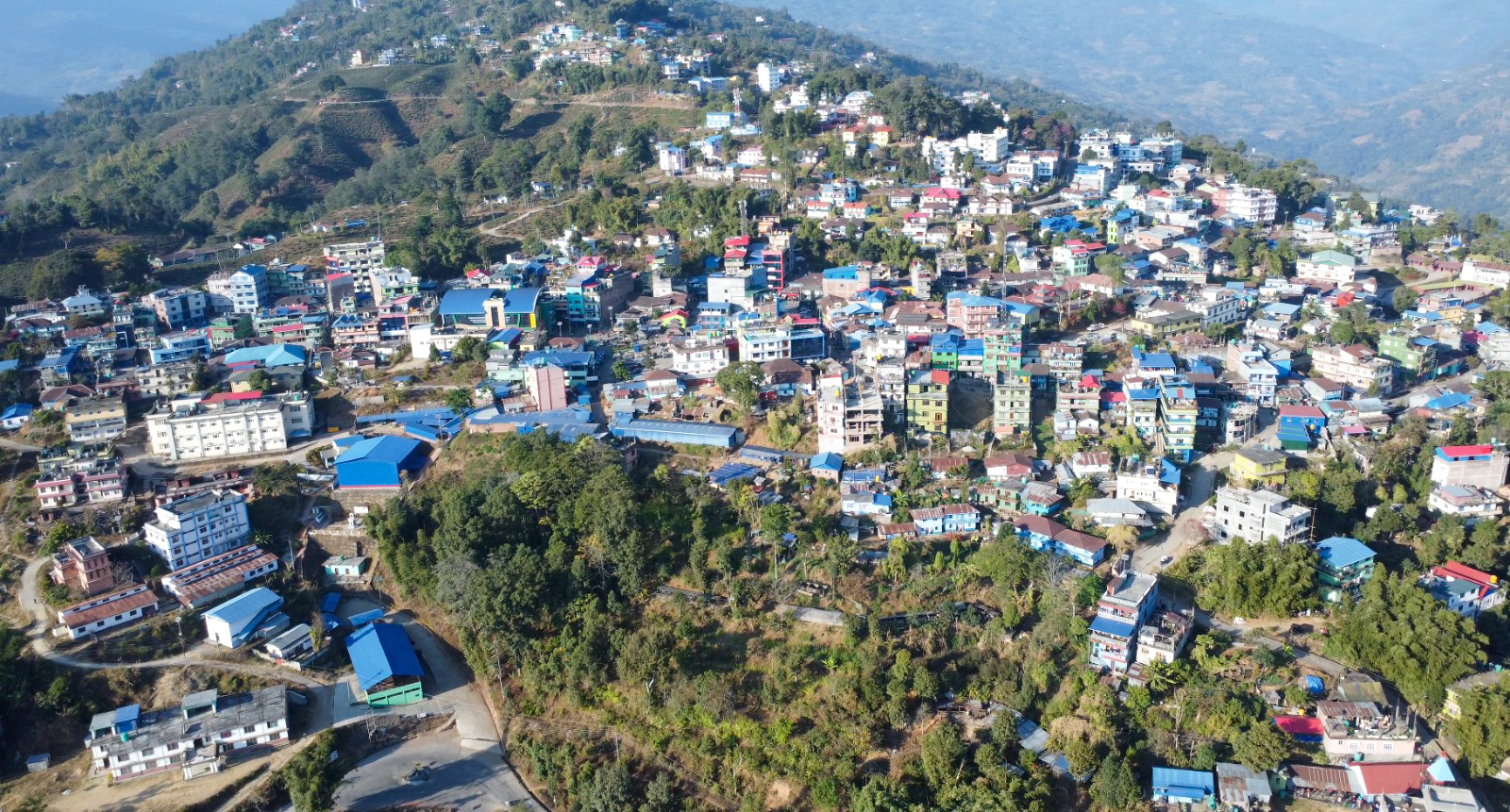 <span class='c1'>‘ट्रान्जिट’ मात्रै बन्यो इलाम बजार,</span> <span class='c2'>स्थानीय सरकारप्रति उठ्यो प्रश्न</span>