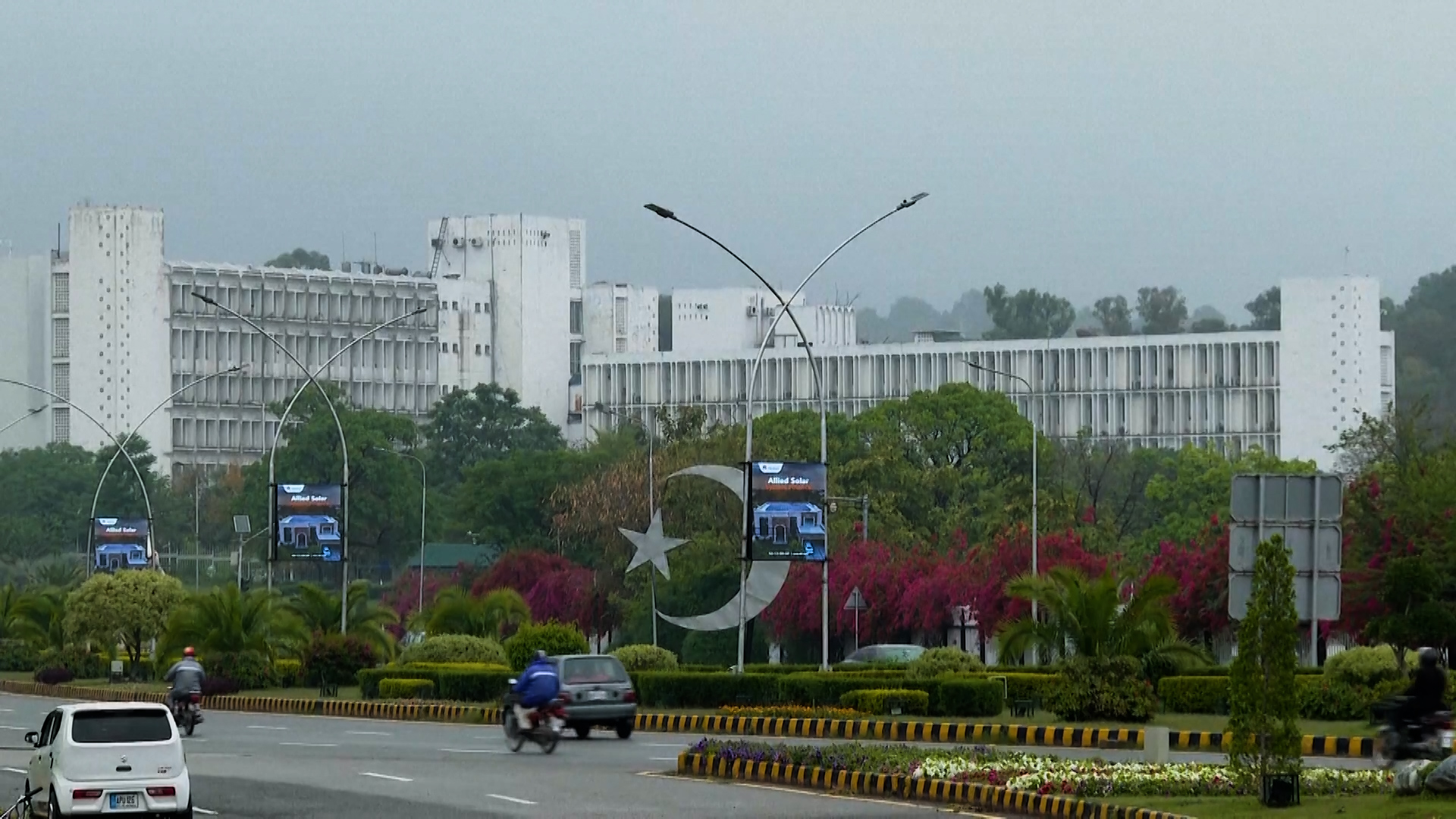 <span class='c1'>इस्लामाबादमा अमेरिका–इरान ऐतिहासिक वार्ताको</span> <span class='c2'>तयारी, युद्ध रोक्ने प्रयास</span>