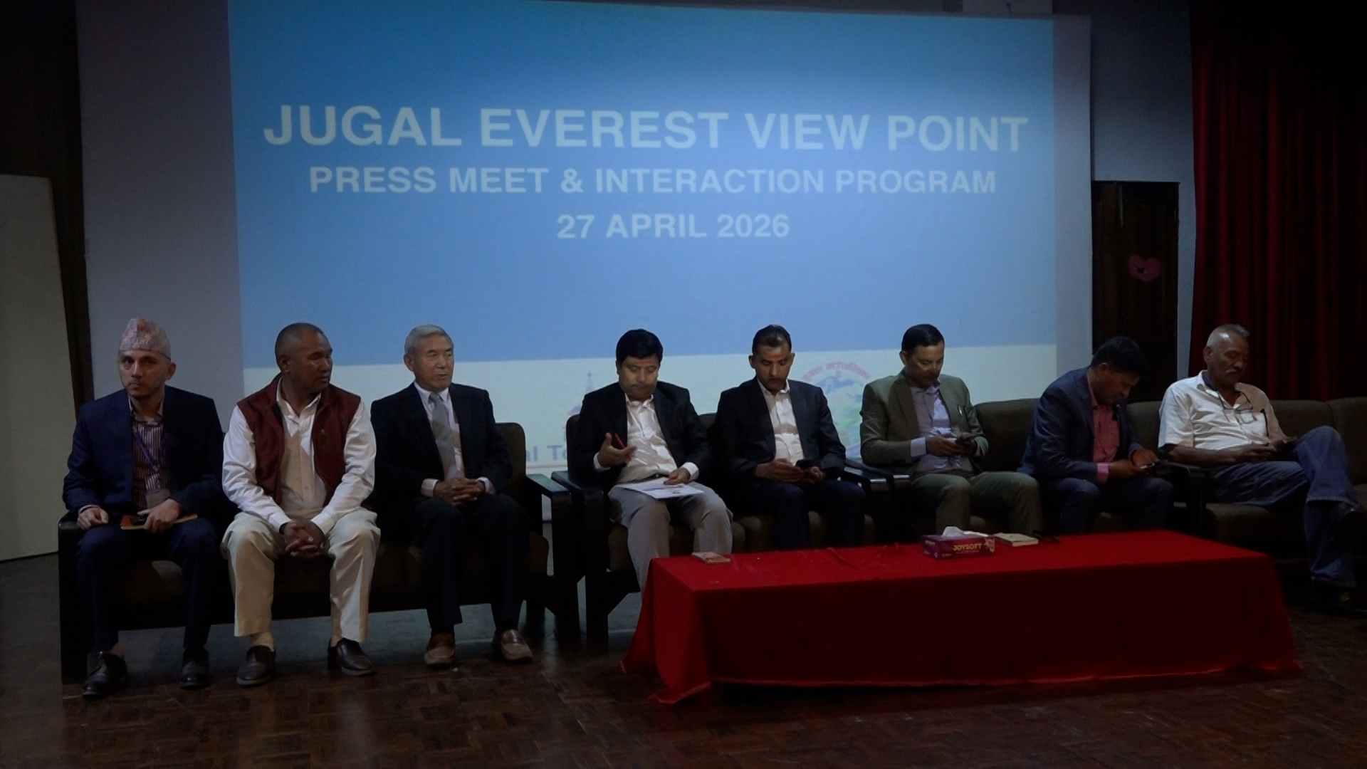 <span class='c1'>५ हजार ५७० मिटर उचाइमा रहेको ‘जुगल</span> <span class='c2'>एभरेष्ट भ्यु प्वाइन्ट’ को सफल आरोहण</span>