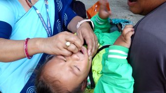 <span class='c1'>आज पनि देशभरिका बालबालिकालाइ भिटामिन</span> <span class='c2'>‘ए’ र जुकाको औषधि खुवाईँदै</span>