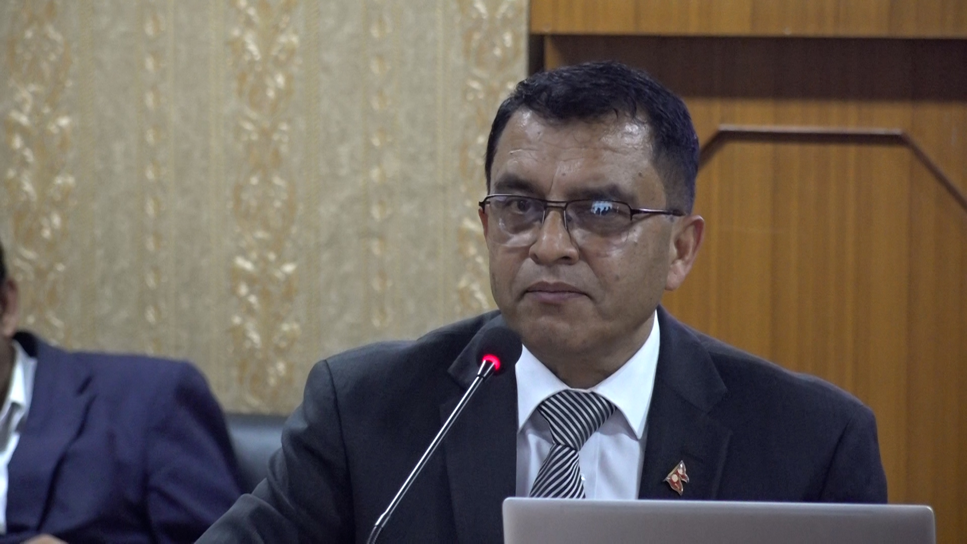 <span class='c1'>आर्थिक वर्ष २०८२/८३ मा नेपालको अर्थतन्त्र ६६ खर्ब</span> <span class='c2'>पुग्ने अनुमान, आर्थिक वृद्धिदर ३.८५ प्रतिशत हुने</span>