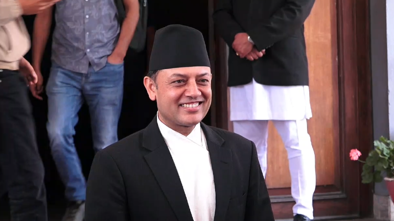 <span class='c1'>सभामुखमा मनोनयन दर्तापछि डीपी अर्यालले भने : संविधान</span> <span class='c2'>र कानुनको परिधिमा रहेर काम गर्ने छु</span>