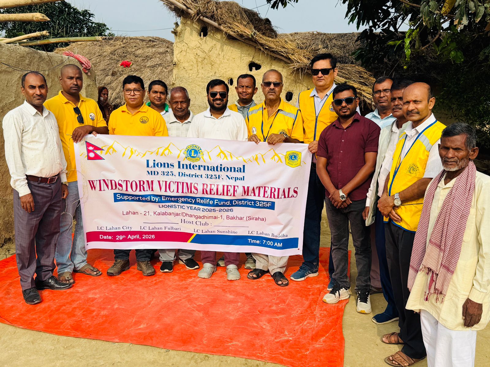 <span class='c1'>हावाहुरीपछि लहानमा सक्रिय लायन्स</span> <span class='c2'>क्लब, २५ परिवारलाई राहत</span>