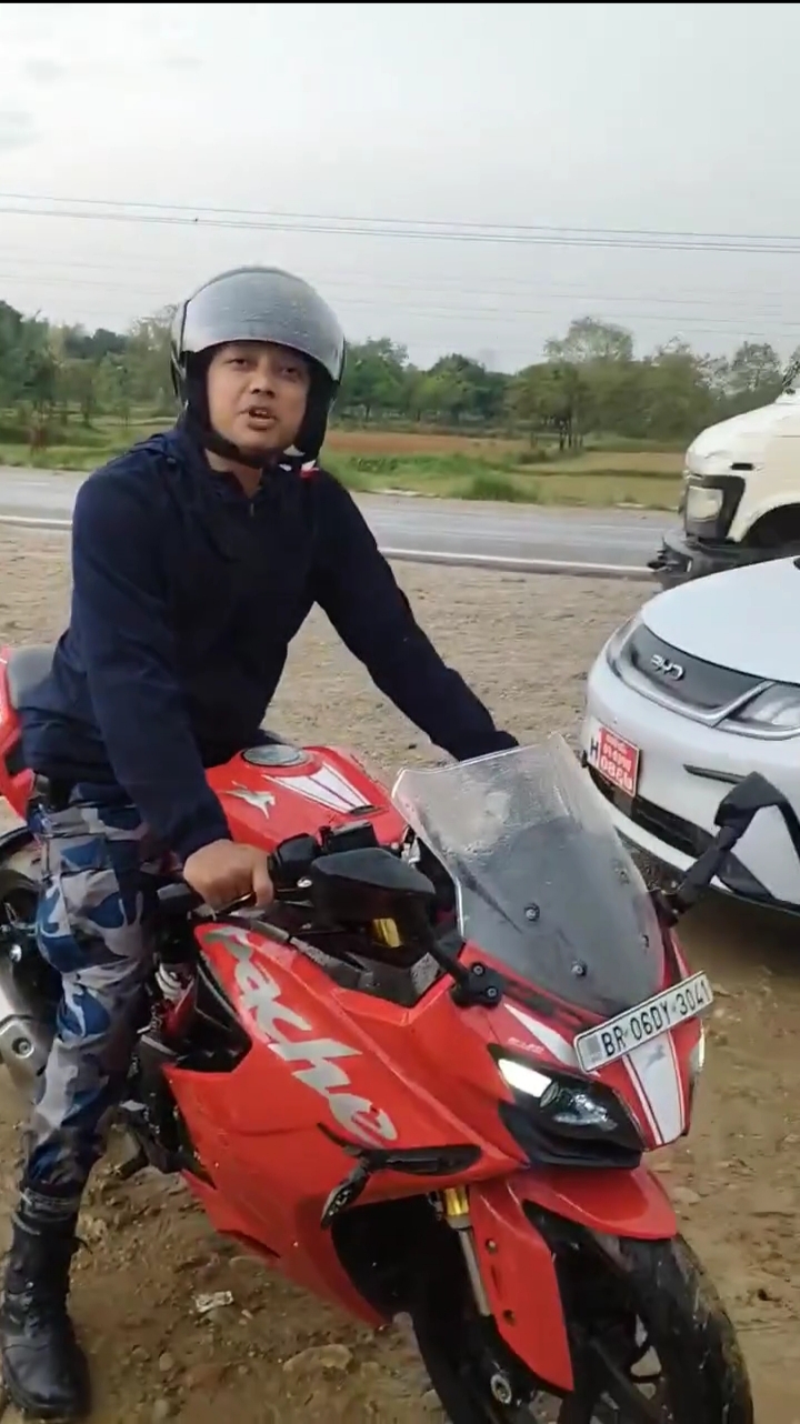 <span class='c1'>स्थानीयसँग विवाद भएपछि डीएसपी</span> <span class='c2'>हमाल छिन्नमस्ता बाहिनीमा तानिए</span>