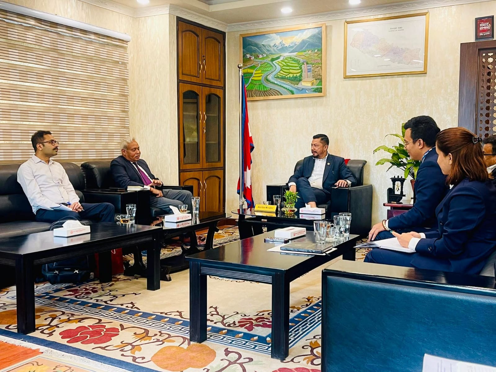 <span class='c1'>चीन र भारतका राजदूतसँग ऊर्जा सहकार्यबारे</span> <span class='c2'>छलफल, क्षेत्रीय ऊर्जा चुनौती समाधानमा जोड</span>