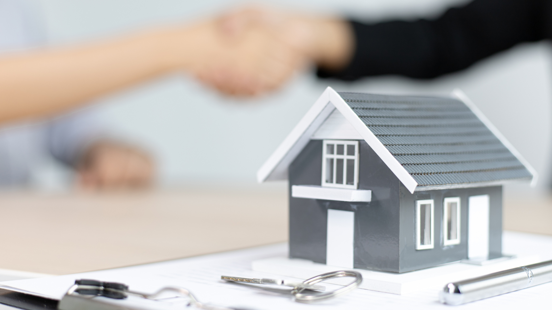 <span class='c1'>नेपालको घरजग्गा कारोबारमा सुधारका संकेत : आर्थिक</span> <span class='c2'>वर्ष २०८१/८२ को चौथो त्रैमासमा उच्च वृद्धि</span>