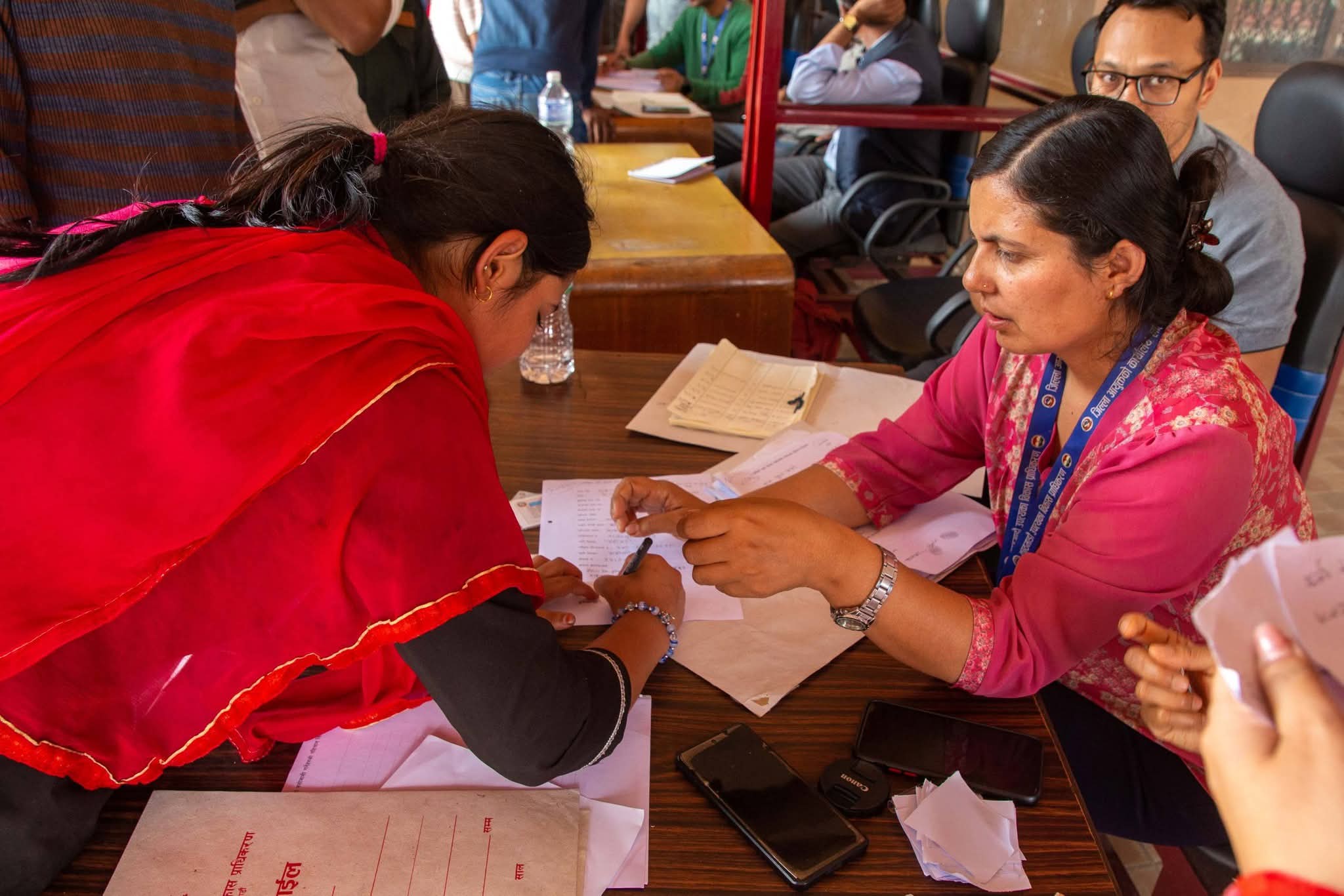 <span class='c1'>स्क्रिनिङ्सँगै स्वास्थ्य जाँच</span> <span class='c2'>तथा परामर्श</span>