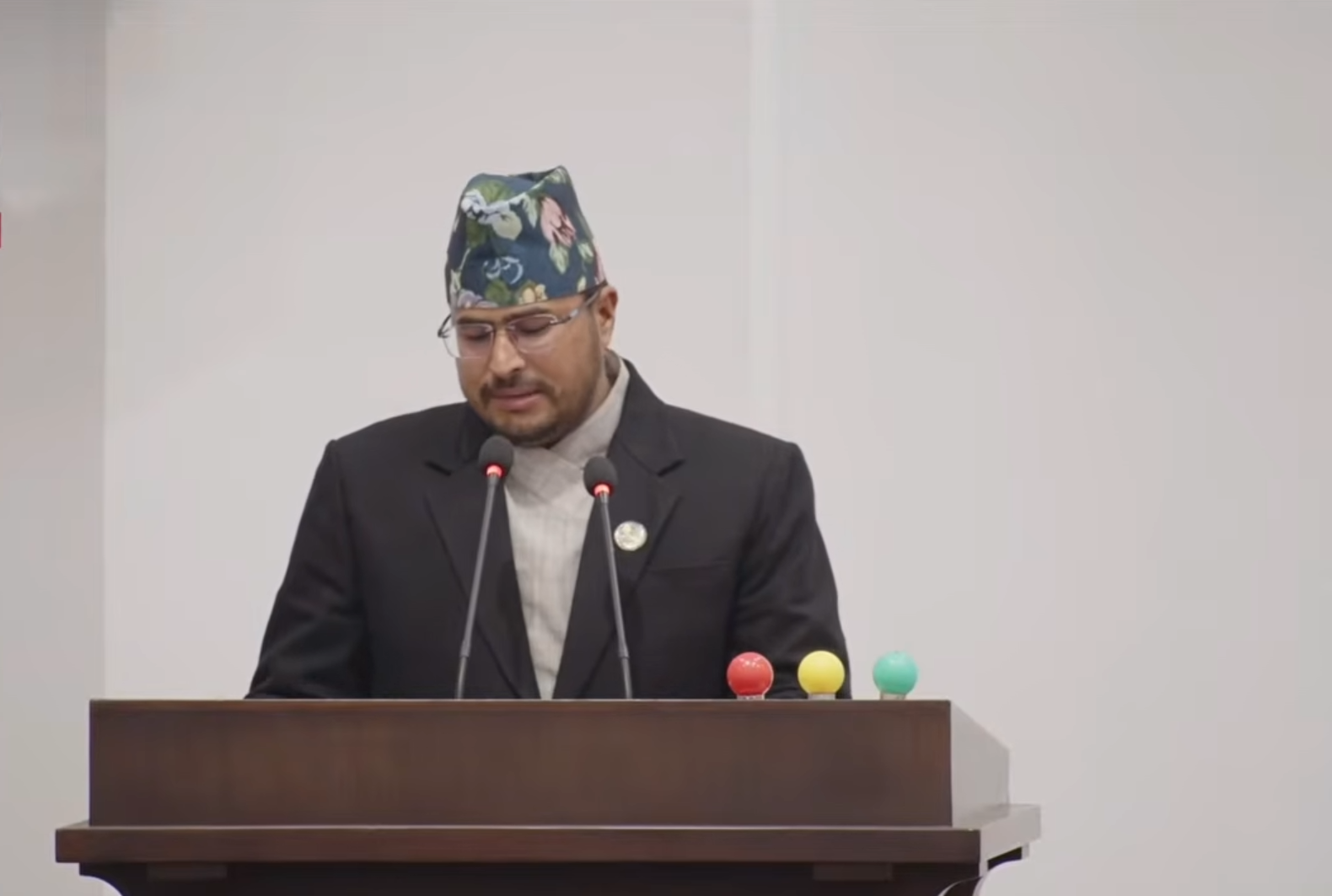 <span class='c1'>तत्कालीन सरकारको घमण्डले नै देश अशान्तिको</span> <span class='c2'>ज्वालामा होमिएको हो : ज्ञानेन्द्र शाही</span>