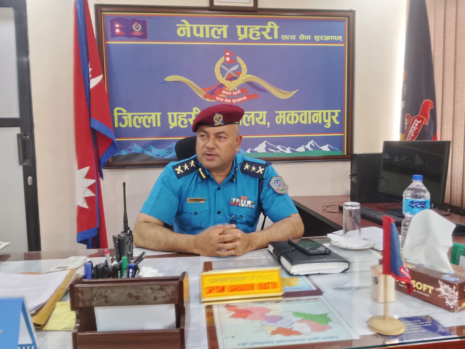 <span class='c1'>प्रहरीको ‘अपरेशन ड्रप’ :मकवानपुरबाट १८ जना</span> <span class='c2'>नियन्त्रणमा, गुण्डागर्दी अन्त्य गर्ने प्रयास</span>