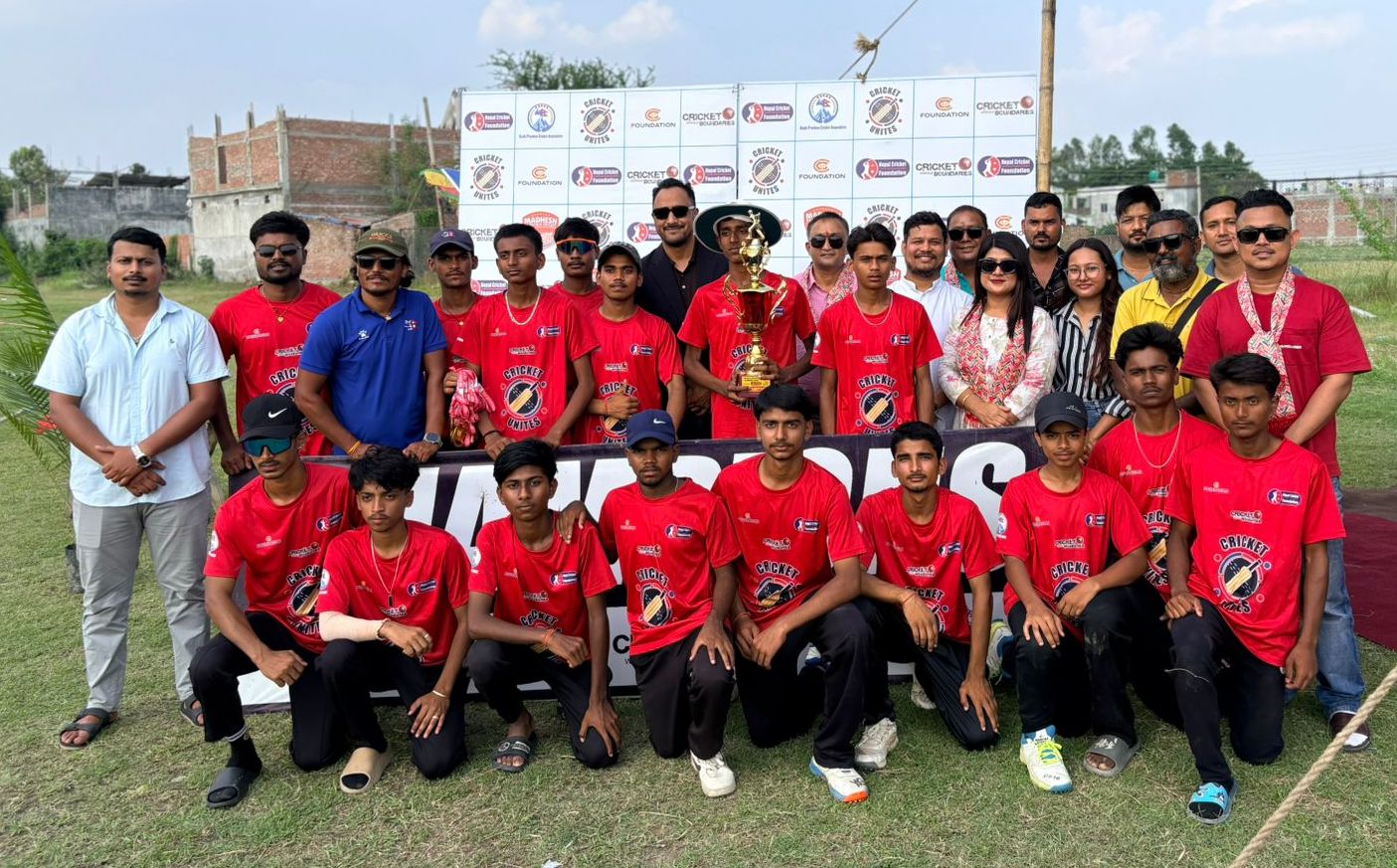 <span class='c1'>नेपाल हव पुरुष २०–२०</span> <span class='c2'>क्रिकेट प्रतियोगिताको उपाधि सिरहालाई</span>