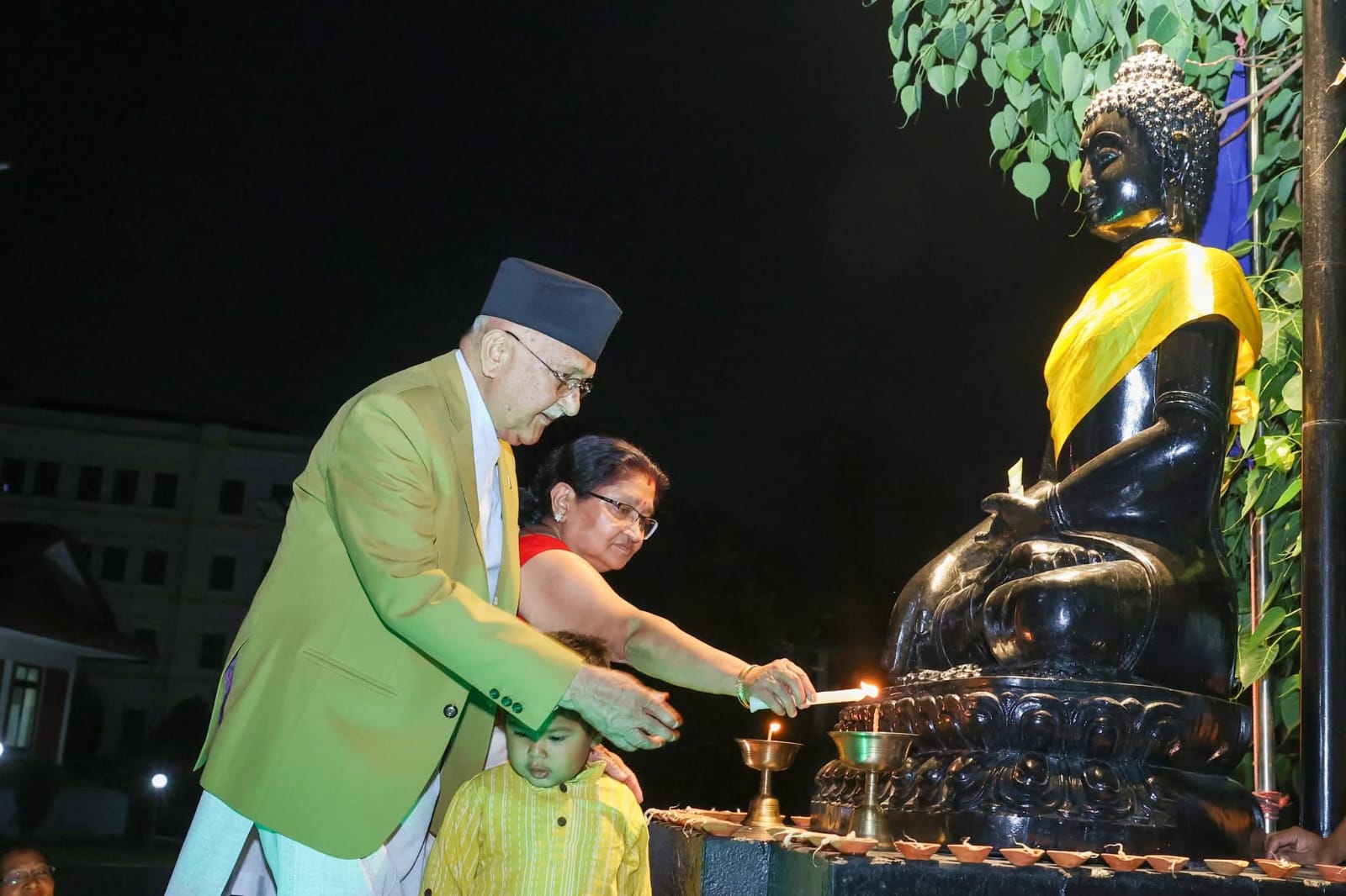 <span class='c1'>जहाँ श्रमिक सम्मानित हुन्छ,त्यही समाज</span> <span class='c2'>समृद्ध हुन्छ : अध्यक्ष ओली</span>