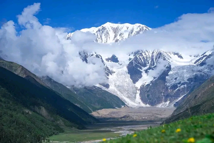 <span class='c1'>रानी सैन गइरहेको टोलीमाथि हुम्लाका नागरिकले</span> <span class='c2'>गरे आक्रमण, पाँच जना घाइते</span>