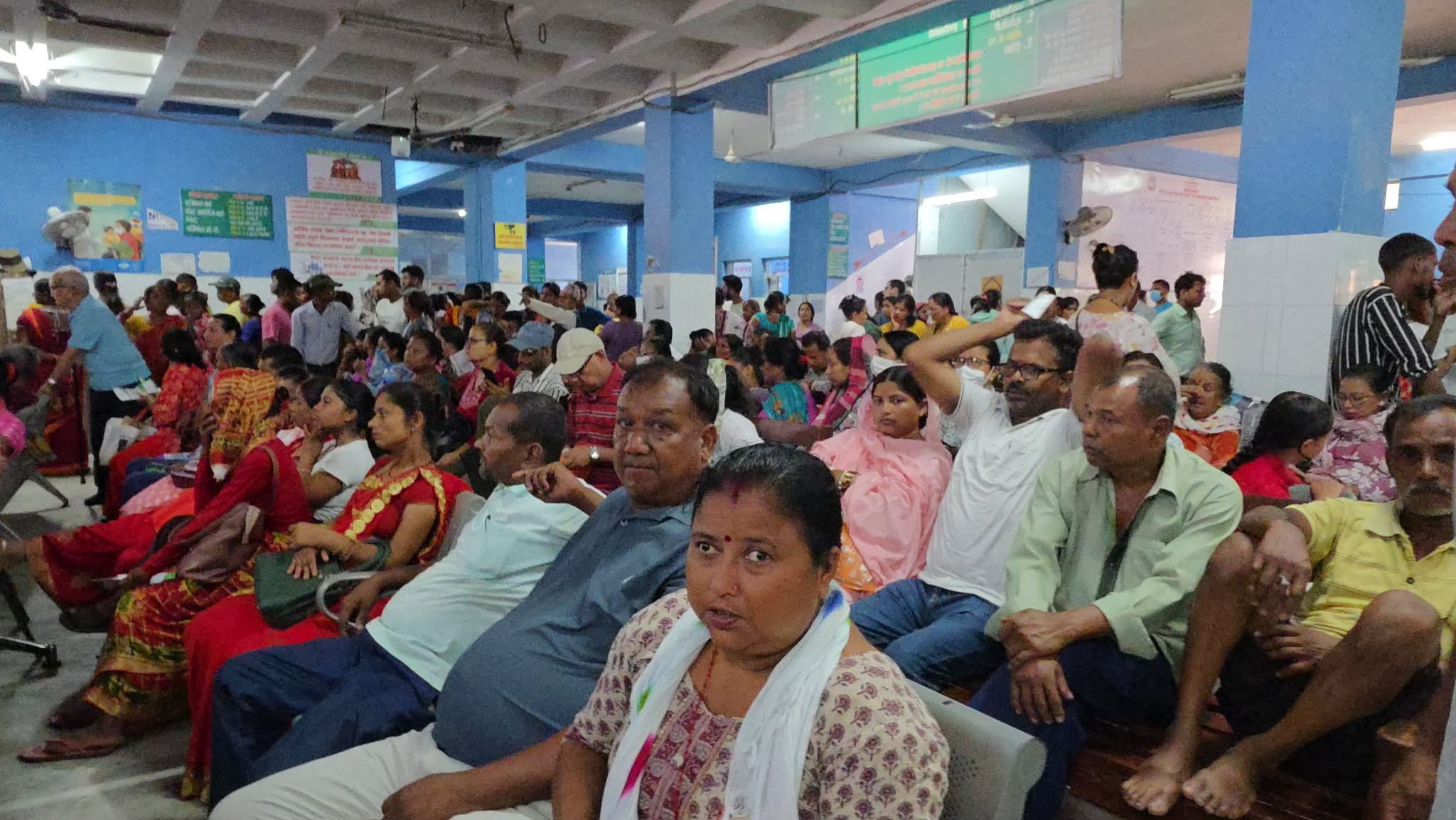 <span class='c1'>विराटनगरका निजी ठुला अस्पतालमा बीमा सेवा बन्द</span> <span class='c2'>, कोशी अस्पतालले विरामी थेग्न सक्ला ?</span>