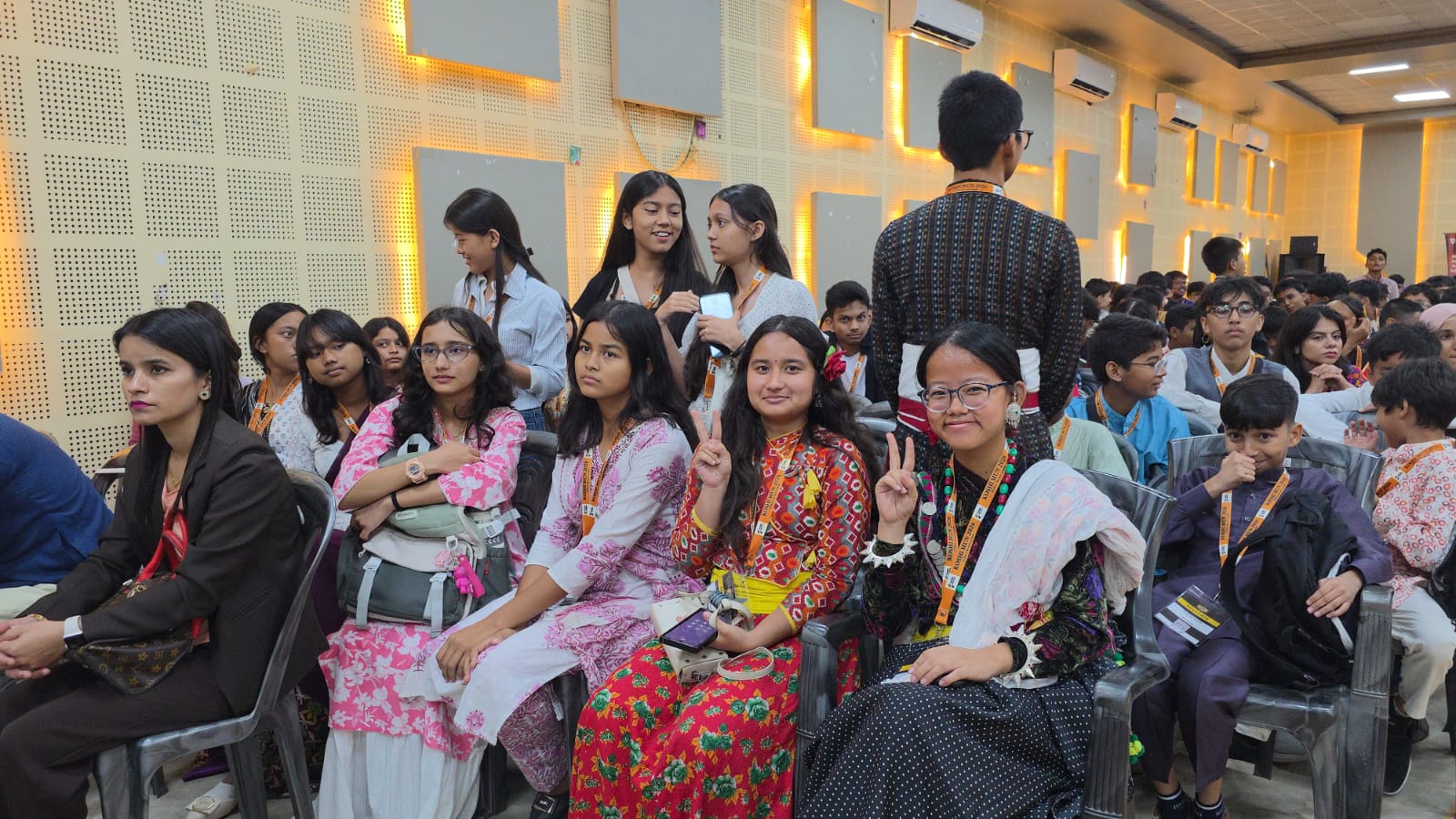 <span class='c1'>विराटनगरमा सुरु भयो कोशी मोडल युनाइटेड नेशन्स</span> <span class='c2'>, ३ सय बढी विद्यार्थी सहभागि</span>