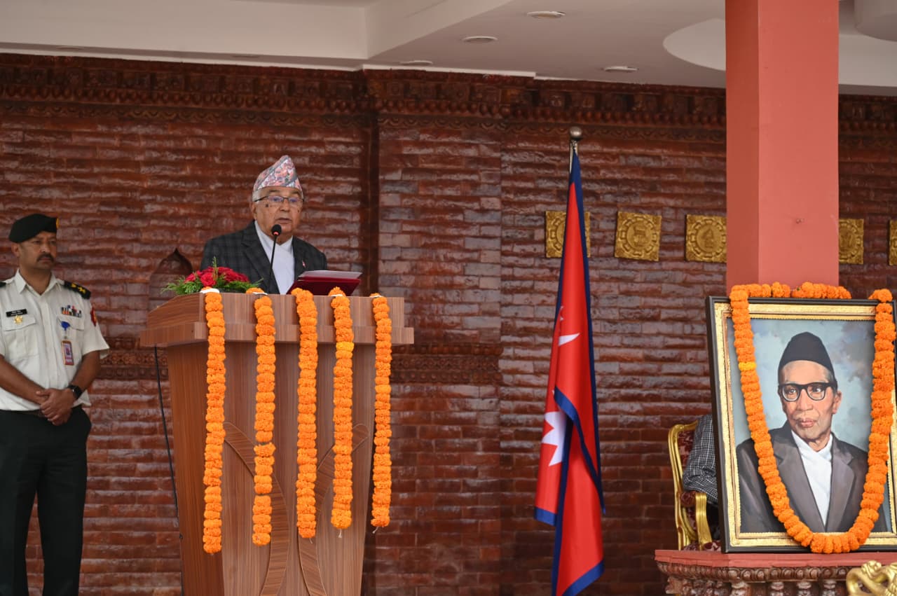 <span class='c1'>भाषा, साहित्य र संस्कृति हाम्रो मौलिक</span> <span class='c2'>पहिचान र गौरव हुन् :राष्ट्रपति पौडेल</span>