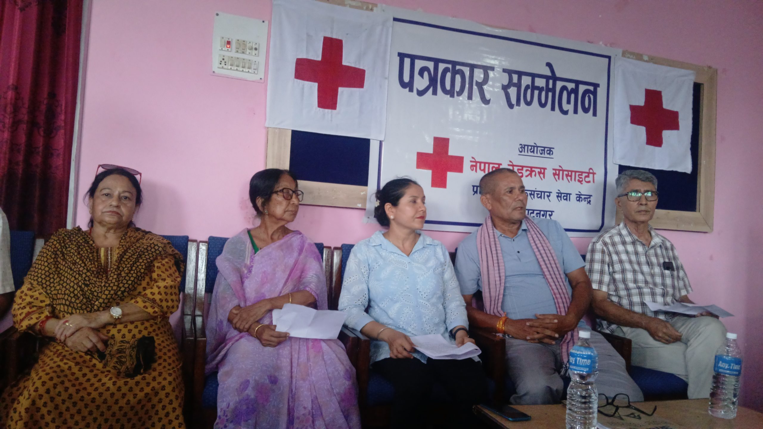 <span class='c1'>रक्तसञ्चार केन्द्र विराटनगरको विकल्प बिना</span> <span class='c2'>भवन खाली नगराउन आग्रह</span>