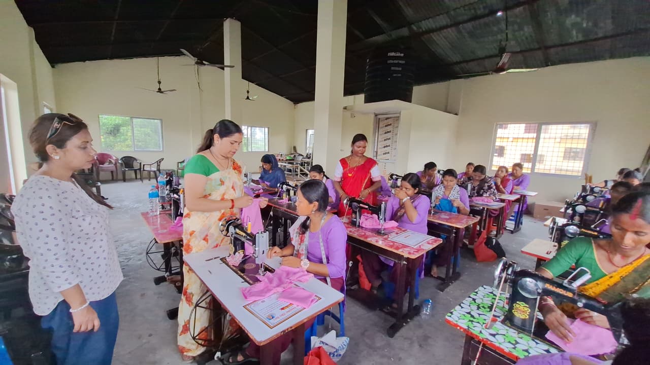 <span class='c1'>रंगेलीमा आधारभूत सिलाई–कटाई</span> <span class='c2'>तालिम सम्पन्न</span>